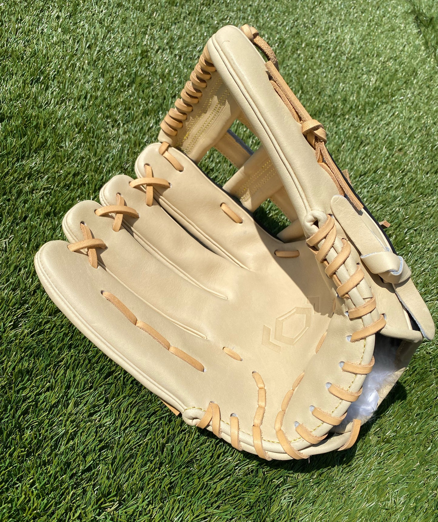 Baseball Outfield Glove (Left) (BO-01-L)