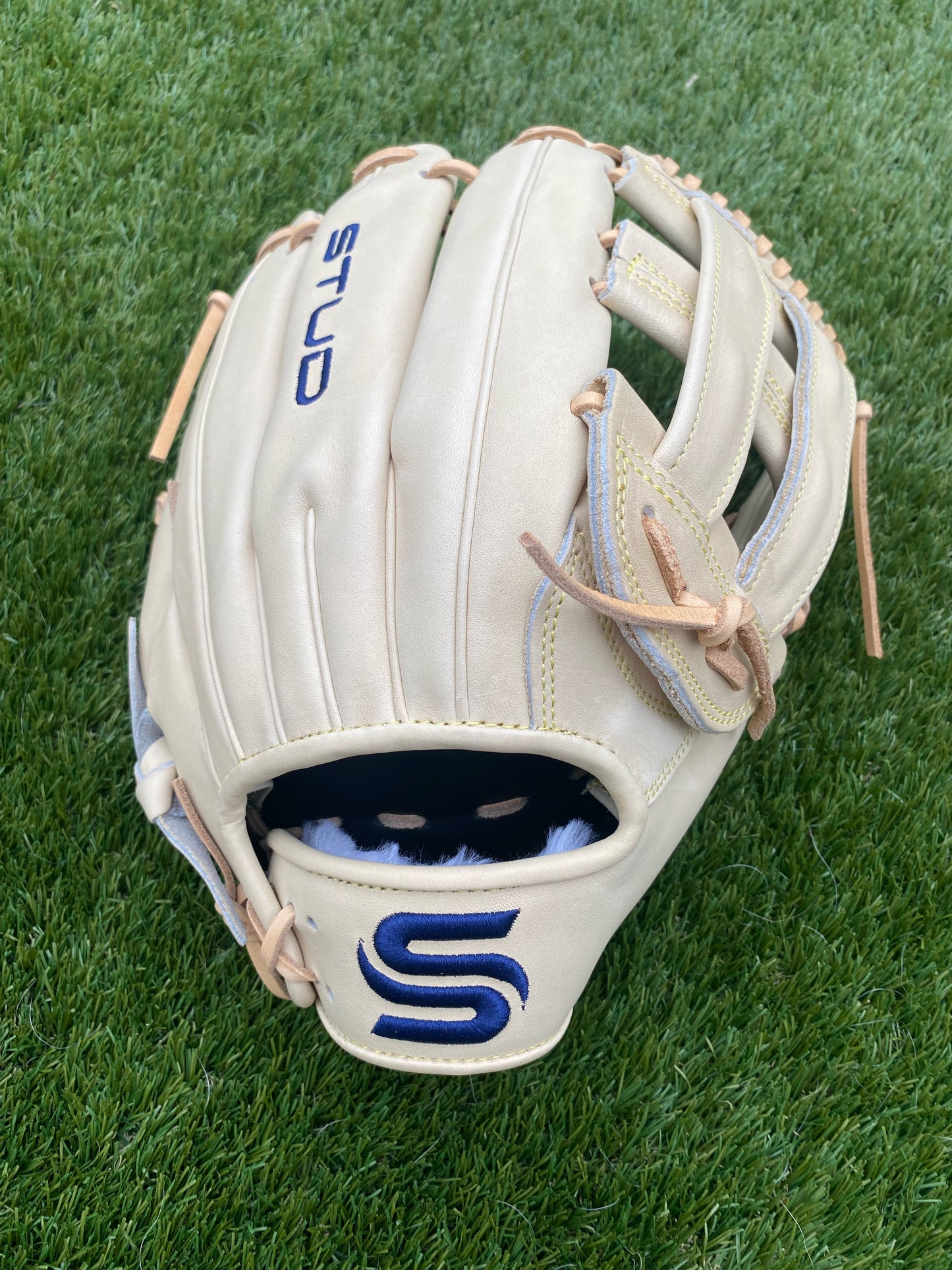 Baseball Outfield Glove (BO-07)