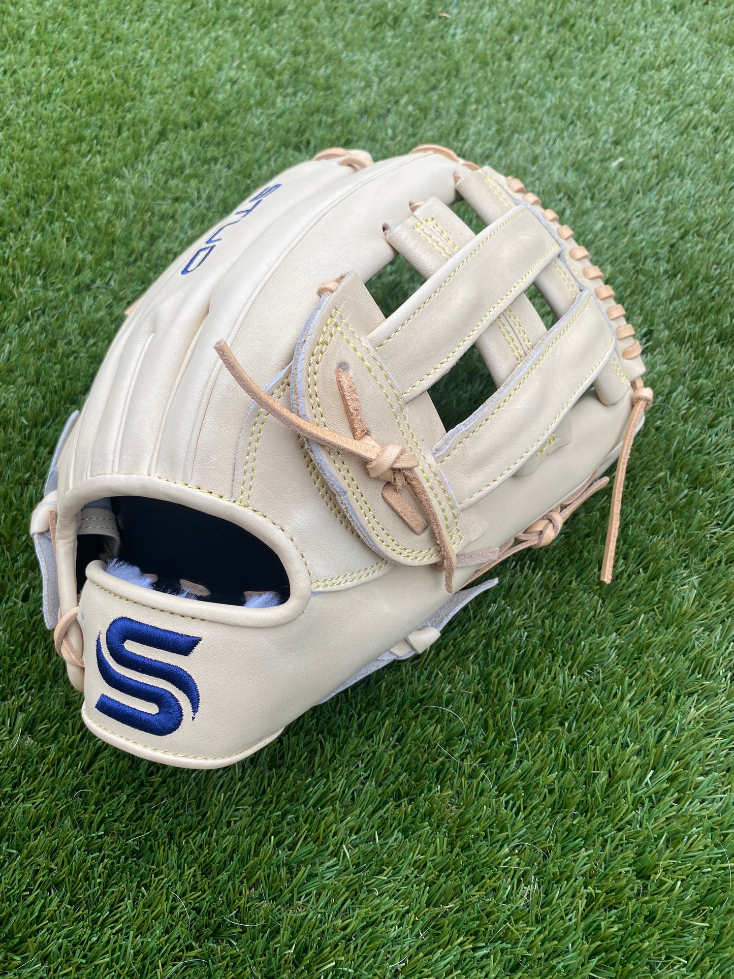 Baseball Outfield Glove (BO-07)